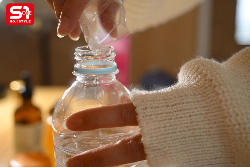 『MM号』 金松季歩、媚薬で飛ぶ 毎日こっそり媚薬漬けにした10日後の...