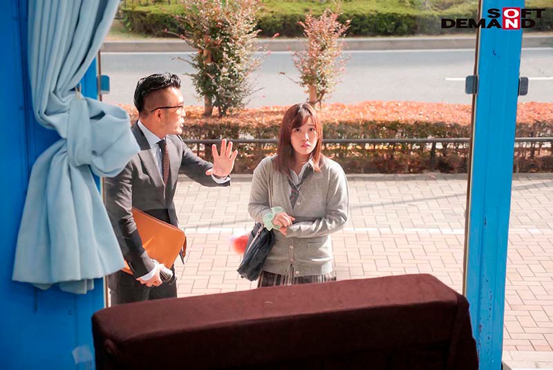 『MM号』 かな おっぱいもみもみインタビュー 感じているのを我慢して...