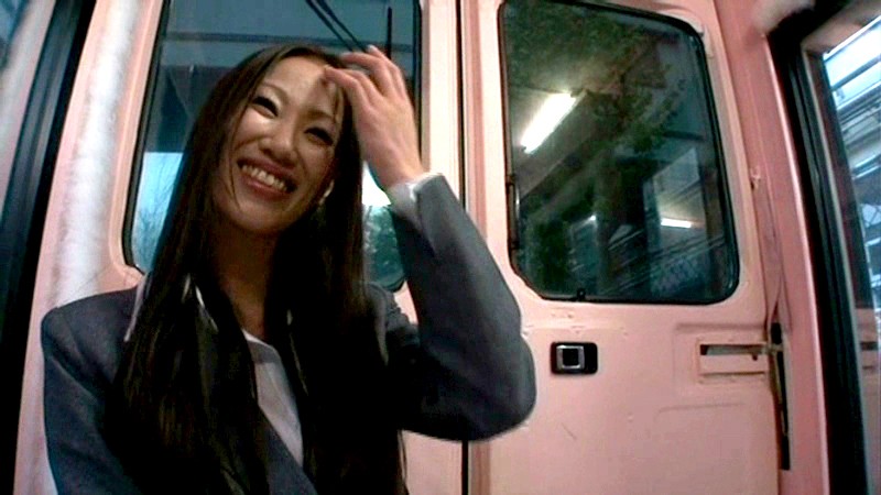 『MM号』 本物現役○学校社会科教師 りえ先生 校舎の目の前でAVデビ...