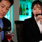 ＜盗撮＞ 尊敬していた上司と出張先でまさかの相部屋に…肉体関係を迫られ心底失望するも不覚にもデカチン性交に溺れてしまった新卒女子 三葉ちはる 『FANZA』