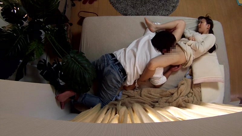 ＜盗撮＞ ナンパ連れ込み素人妻 ガチで盗撮無断で発売 『FANZA』