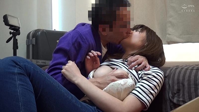 ＜盗撮＞ 地域の公民館ビデオサークルを根城に子煩悩な巨乳ママを喰いまく...