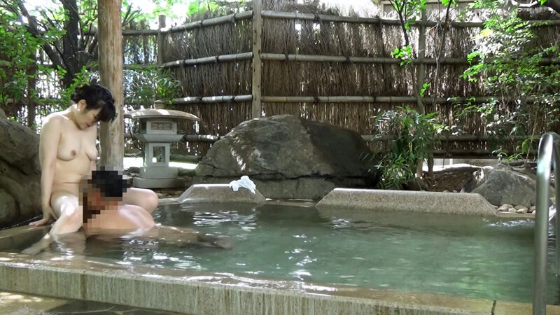 ＜盗撮＞ 老若男女の汗汁だくだく盗撮 温泉でセックス2 『FANZA』