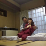 ＜盗撮＞ 温泉でリフレッシュして作られた良質な精子を仲居さんにぶちまけるビデオ 其の二 『FANZA』