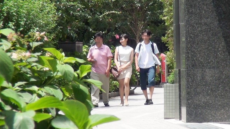 ＜盗撮＞ マジックミラー便 特別出張企画！「再婚してできた元高校教師の...