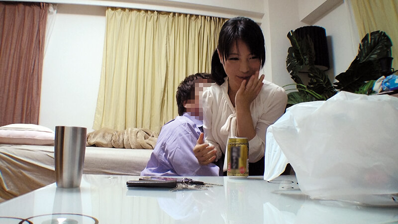 ＜盗撮＞ ハメだしたら止まらない…ムッツリ淫乱人妻 『FANZA』