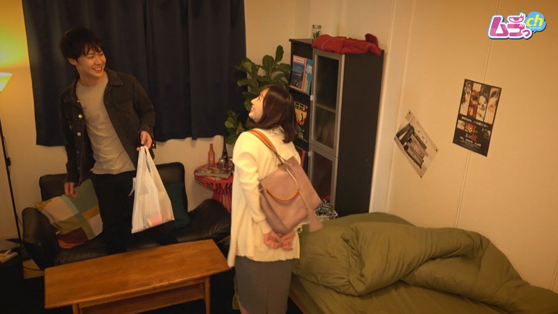 ＜盗撮＞ ニンゲン観察 ワンナイト相手が規格外の20cm超えデカチン！...