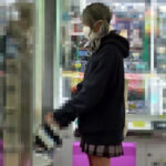 ＜盗撮＞ 痴●電車＃032 実はウブっ子！？制服JKギャル 『FANZA』