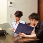 ＜盗撮＞ 「エｯチな事したら、契約してくれますか」人妻生保レディの枕営業 『FANZA』