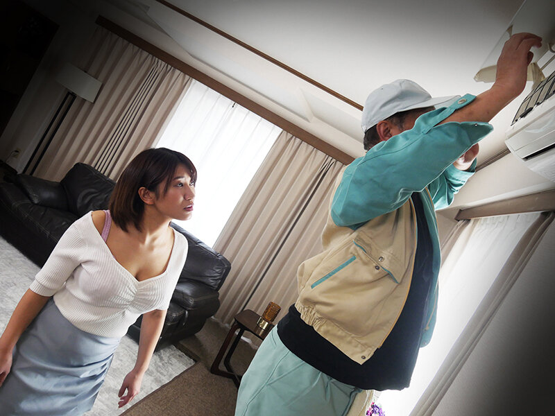 ＜盗撮＞ 爆乳尻の奥様を盗撮 昏●レ●プ 強●ハメ撮りでザーメン中出し...