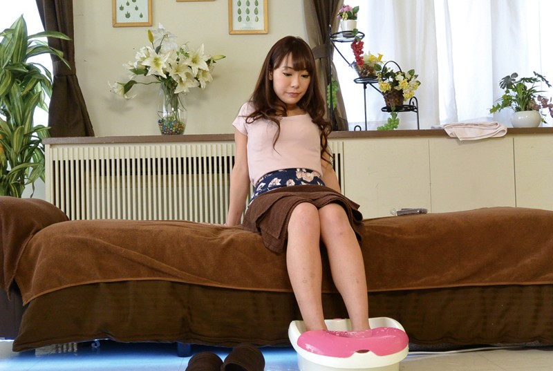 ＜盗撮＞ 「あっ、そこは大丈夫です。」と言いながらも完全には拒否らず、...