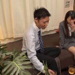 ＜盗撮＞ 「もっと若い社員の方が良かったですよね…笑」美形人妻のスレンダー社員と添い寝からの中出しSEX！優木さん（34歳） 優木なお 『FANZA』