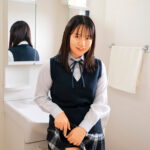 ＜盗撮＞ 父が娘に連続中出し パイパン盛りマンはパパの物 女子●生 家庭内近親SEX10 『FANZA』