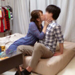 ＜盗撮＞ 人妻さんいらっしゃい 僕の自宅でハメ狂った熟女さんをひっそりすべて盗撮しました。6 皐月さん/Eカップ/33才/甥っ子を●すSEXレスで欲求不満な幼妻 弥生さん/Gカップ/37才/甥っ子を飲みの勢いで●す叔母 『FANZA』