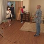 ＜盗撮＞ AV女優と台本なしでヤレるか…スタッフ全員で実験してみた 『FANZA』