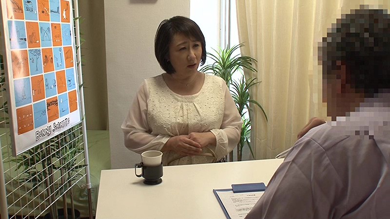 ＜盗撮＞ 熟女パーツモデル 面接即ハメドキュメント ノーギャラで勝手に...