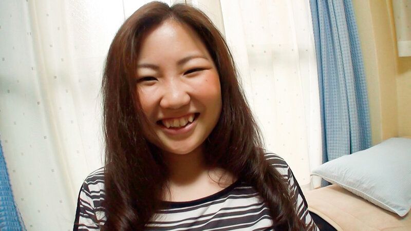 ＜盗撮＞ 無警戒に初対面の男の部屋にノコノコついて来ておいて「そんなつ...