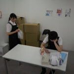 ＜盗撮＞ ニンゲン観察 パート先の休憩室で二十歳の誕生日を迎えたばかりのピュア童貞クンを筆おろしするエロく優しい人妻 『FANZA』