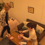 ＜盗撮＞ ニンゲン観察 出会ったばかりのイケメンを人生で初めて自宅に連れこみ、自ら腰を振る悦びに目覚めた女子大生 『FANZA』