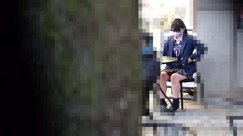 ＜盗撮＞ 痴●電車＃009 美人系幼児体型なロ●女子●生 『FANZA...