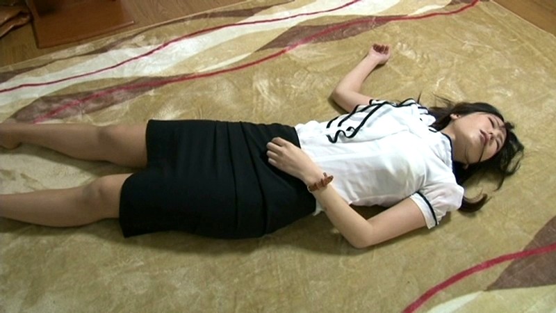 ＜盗撮＞ 泥●して帰って来た姉を●す弟の盗撮映像 『FANZA』