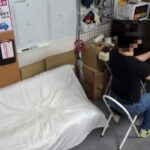 ＜盗撮＞ パートの人妻さんが若い従業員をこっそり連れ込んで楽しむヤリ部屋になっているバイト先の休憩室15 『FANZA』