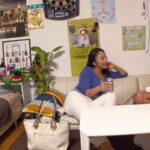 ＜盗撮＞ イケメンが熟女を部屋に連れ込んでSEXに持ち込む様子を盗撮した動画。FANZA限定！先行配信スペシャル！！36 『FANZA』