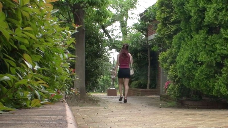 ＜盗撮＞ 家族ドライブ中の人妻さんを公園の便所に連れ込んでヤる！！2 ...