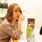 ＜盗撮＞ 終電を逃したそこのラブラブカップルさん！！偶然たまたま方向が同じなので良ければ我々大事な彼女さんとタクっていいですか！14 『FANZA』