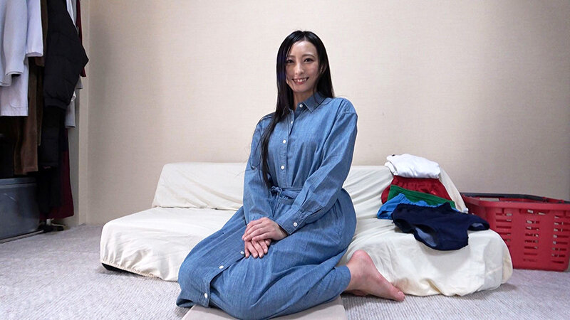 ＜盗撮＞ 神納花 むちむち熟女尻 神ブルマ 美人熟女やぽっちゃり娘らに...