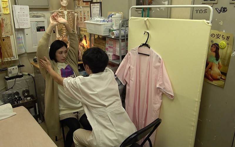 ＜盗撮＞ 鍼灸院すどう盗撮り下ろし5 吸いこみ強なピンク名器すぎた！/...