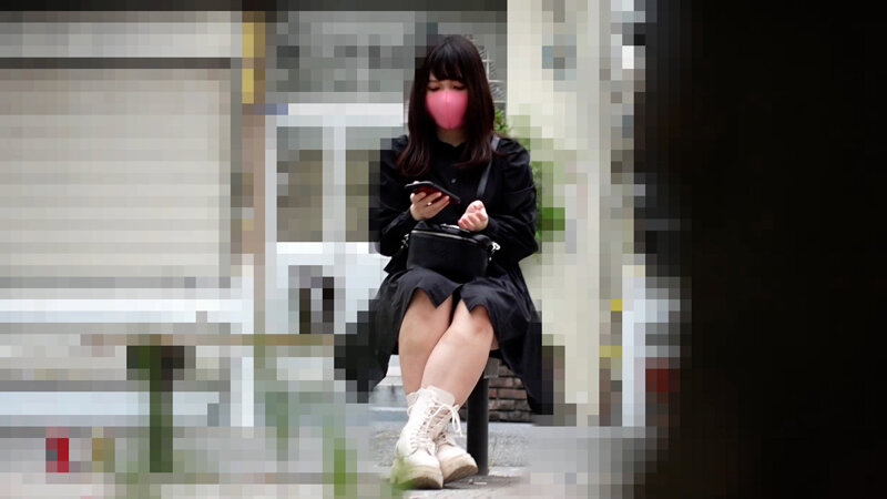 ＜盗撮＞ 痴●電車＃021 触られてビクッ！とっても敏感なウブなハーフ...