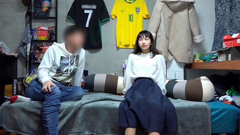 ＜盗撮＞ 椿井えみ（22）のプライベートえっち盗撮 大人の事情とか気に...