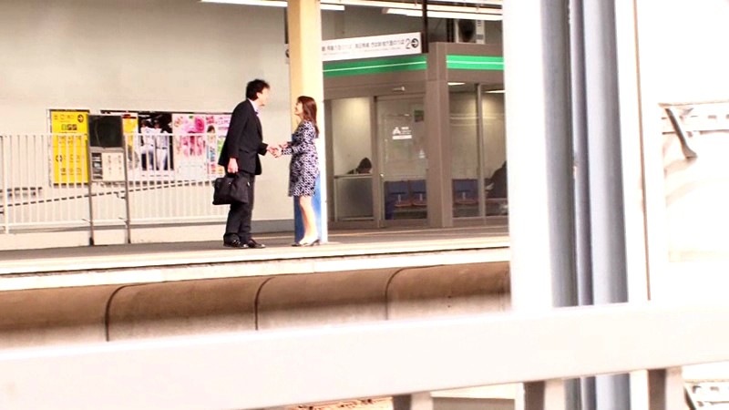 ＜盗撮＞ 密着スクープ盗撮！ 美人妻の浮気現場 『FANZA』