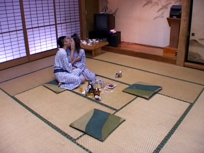 ＜盗撮＞ 盗撮好き変態主人が経営する 覗けてハメれる温泉旅館 『FAN...