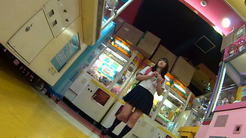 ＜盗撮＞ うっかりパンモロ娘 カバンやパンストにスカート引っ掛けちゃっ...