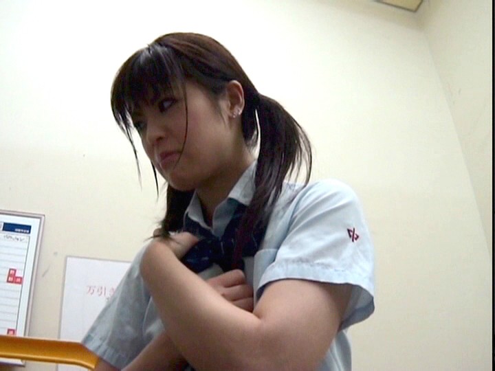 ＜盗撮＞ 万引き女子校生のごめんなさいフェラ 『FANZA』