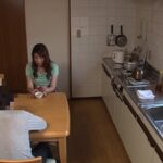 ＜盗撮＞ 面白半分で母ちゃんをうPしてみたら反応が良かったので夜這してみた 岩倉しずく 『FANZA』