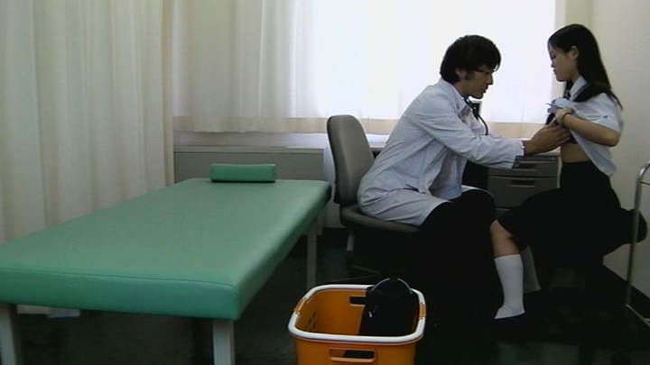 ＜盗撮＞ 小児科医による卑猥行為の流出映像4時間2 12人 『FANZ...