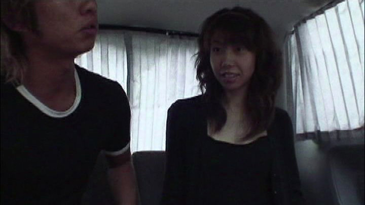 ＜盗撮＞ 街中で見かける生活感漂う人妻のおマ○コに挿入！ オバさんナン...