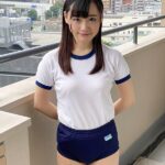 ＜盗撮＞ むちむちデカ尻 神ブルマ 花音うらら ロリ美少女やぽっちゃり娘にピチピチブルマ＆体操着を着せ、ハミパン、ムレムレワレメを毛穴まで見えるほどの超ドアップ接写！さらに尻コキ、着衣お漏らし放尿やブルマぶっかけ、生中出し等ブルマ好きに送る完全着衣フェチAV 『FANZA』