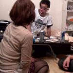 ＜盗撮＞ ママ妻淫乱ナンパ隠しカメラを仕込んだ部屋と車にママ妻たちをナンパで連れ込み撮られているとも知らずにハメをはずしド淫乱に豹変・盗撮！ 『FANZA』