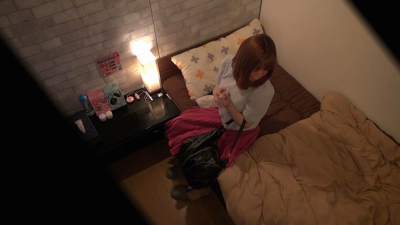 ＜盗撮＞ 泥●妻クリ勃起イキ性欲爆発オナニー盗撮 おっぱい出し指ズボオ...