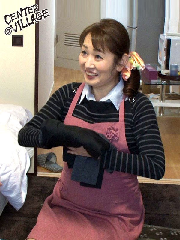 ＜盗撮＞ 巷で噂の『おばさんレンタル』サービスを呼んでどこまで出来るか...