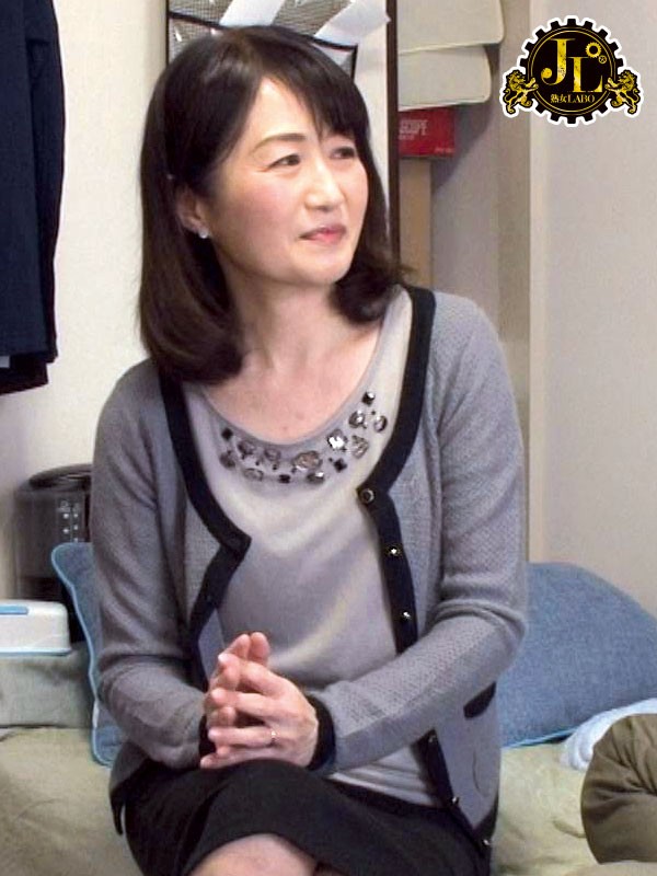 ＜盗撮＞ 巷で噂の『おばさんレンタル』サービスを呼んでどこまで出来るか...