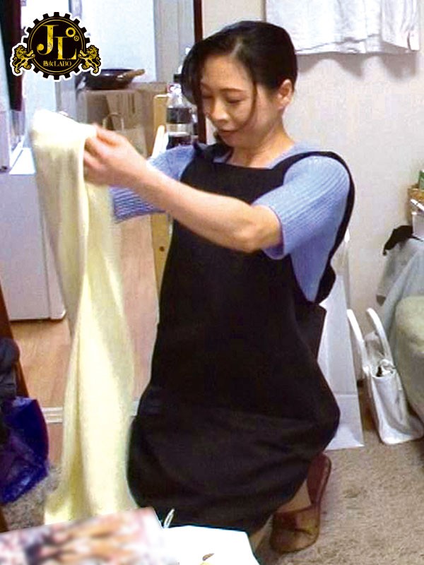 ＜盗撮＞ 巷で噂の『おばさんレンタル』サービスを呼んでどこまで出来るか...