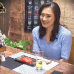 ＜盗撮＞ 「おばさんを酔わせてどうするつもり？」若い男女で溢れ返る相席居酒屋で一人呑みしている熟女を狙い撃ちで口説いてお持ち帰り！寂しさと欲求不満が募った素人奥さんの乾いたカラダはよく濡れる！！VOL.3 『FANZA』