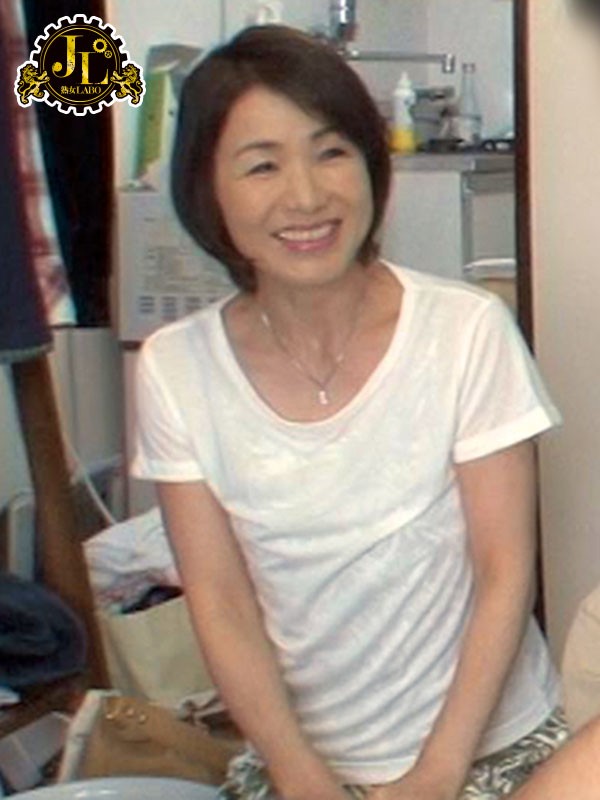 ＜盗撮＞ 巷で噂の「おばさんレンタル」サービス19 性格よし子な優しい...