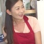 ＜盗撮＞ 巷で噂の「おばさんレンタル」サービス23 性格よし子な優しいおばさんの人柄につけ込んでどこまでやれるか試してみた結果…中出しセックスまでやらせてくれた！！ 『FANZA』