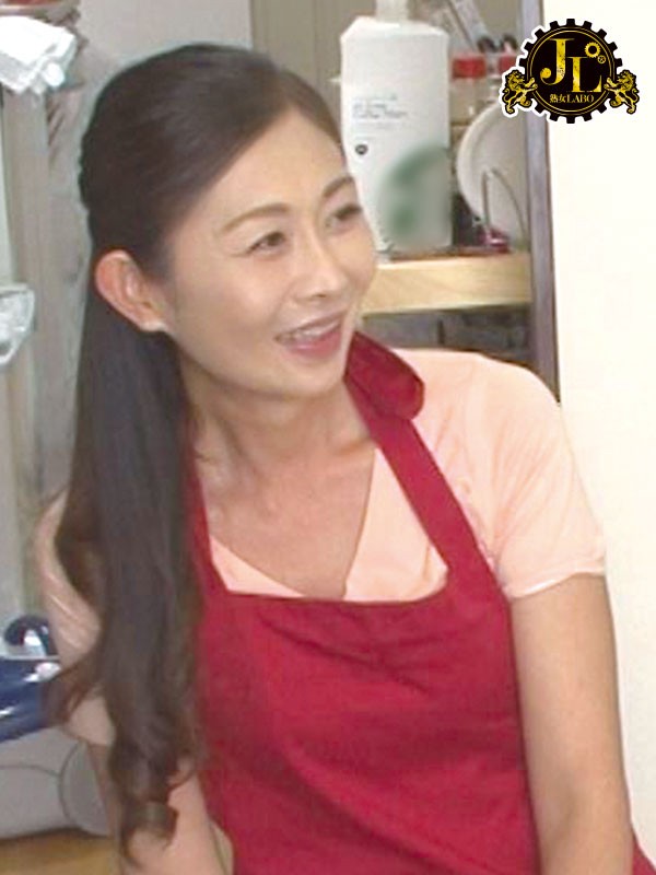 ＜盗撮＞ 巷で噂の「おばさんレンタル」サービス23 性格よし子な優しい...